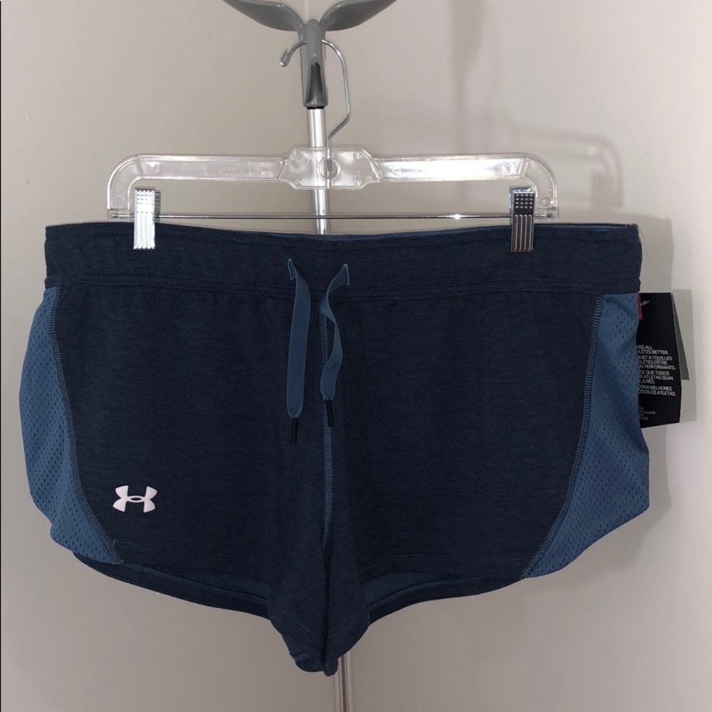 LAST ONE AVAILABLE - New Under Armour Women's Tech French Terry Shorts Size XL